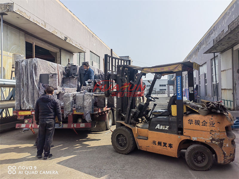 江苏扬州34批次候车亭发货(图1)