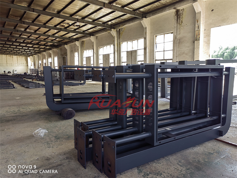 青海第二批公交站台发货(图1)